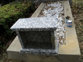 Headstone 21